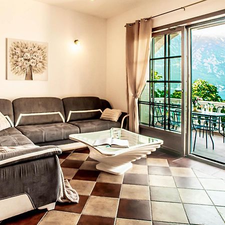 Villa Chantal Котор Екстериор снимка