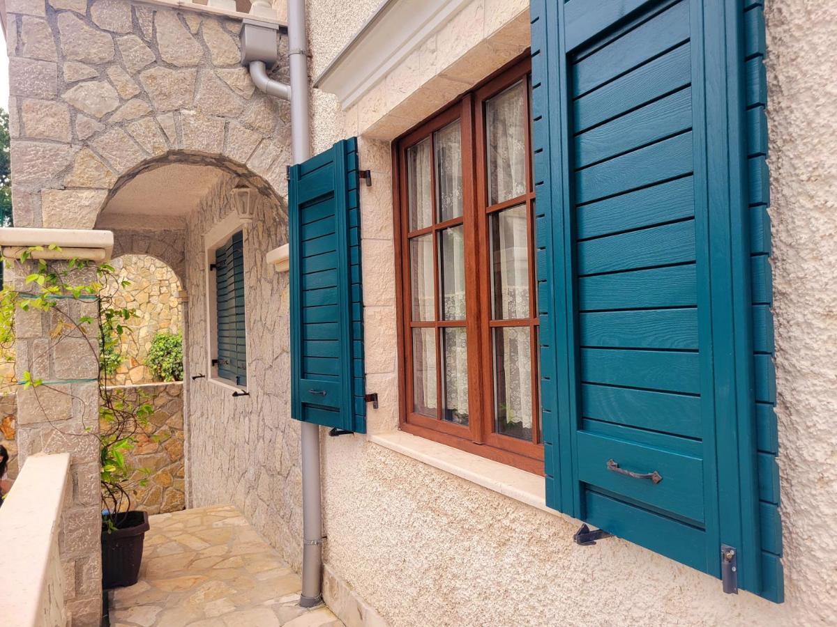 Villa Chantal Котор Екстериор снимка