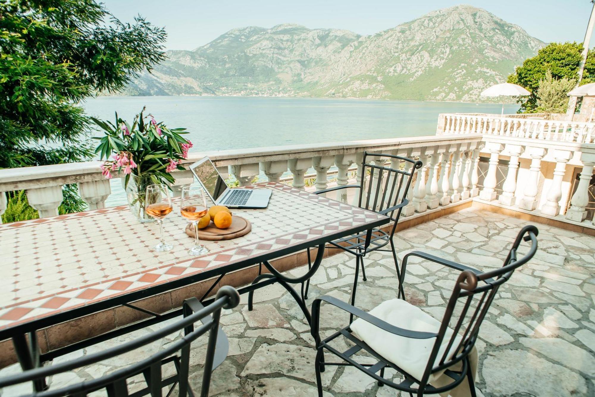 Villa Chantal Котор Екстериор снимка