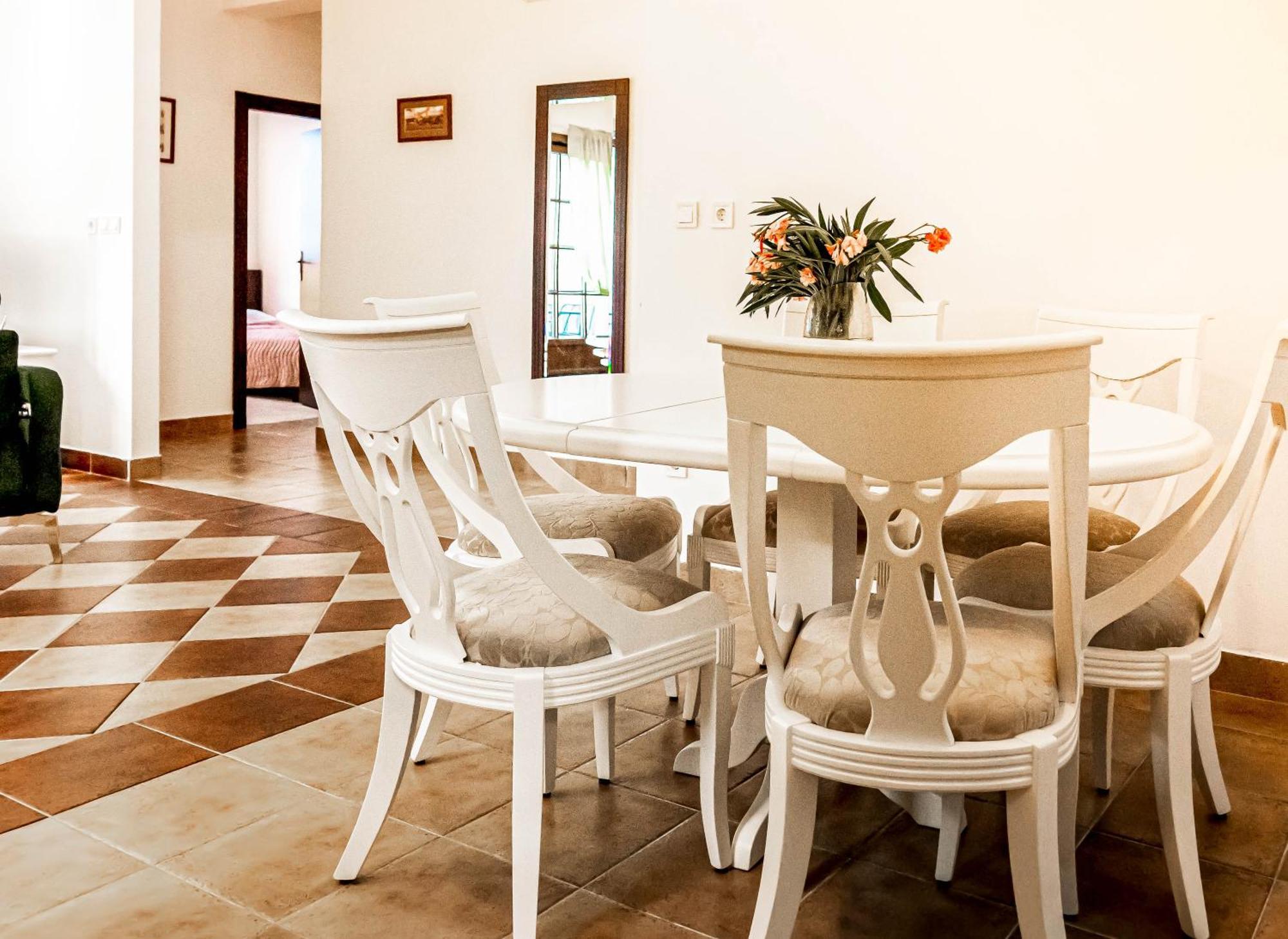 Villa Chantal Котор Екстериор снимка